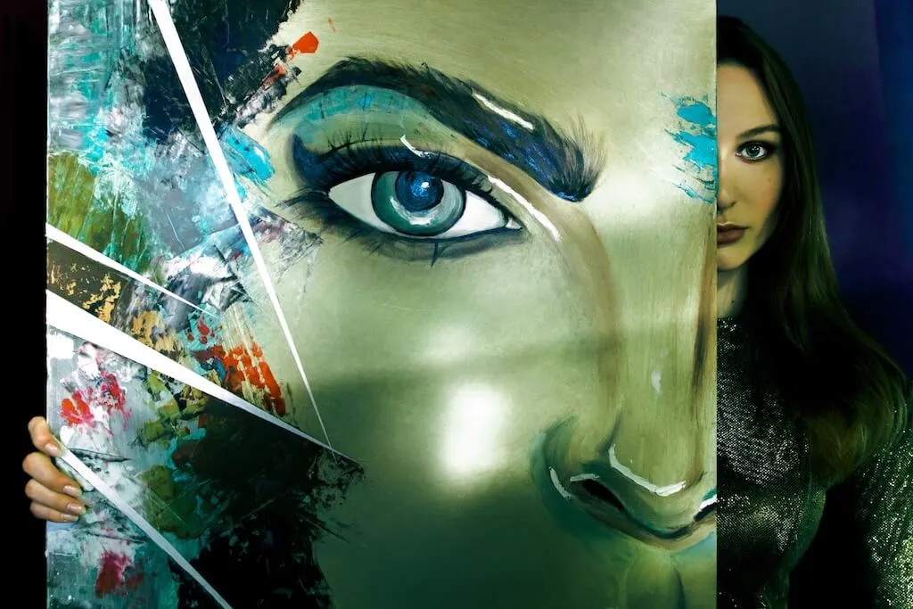 Girl with her Pictures preview 2