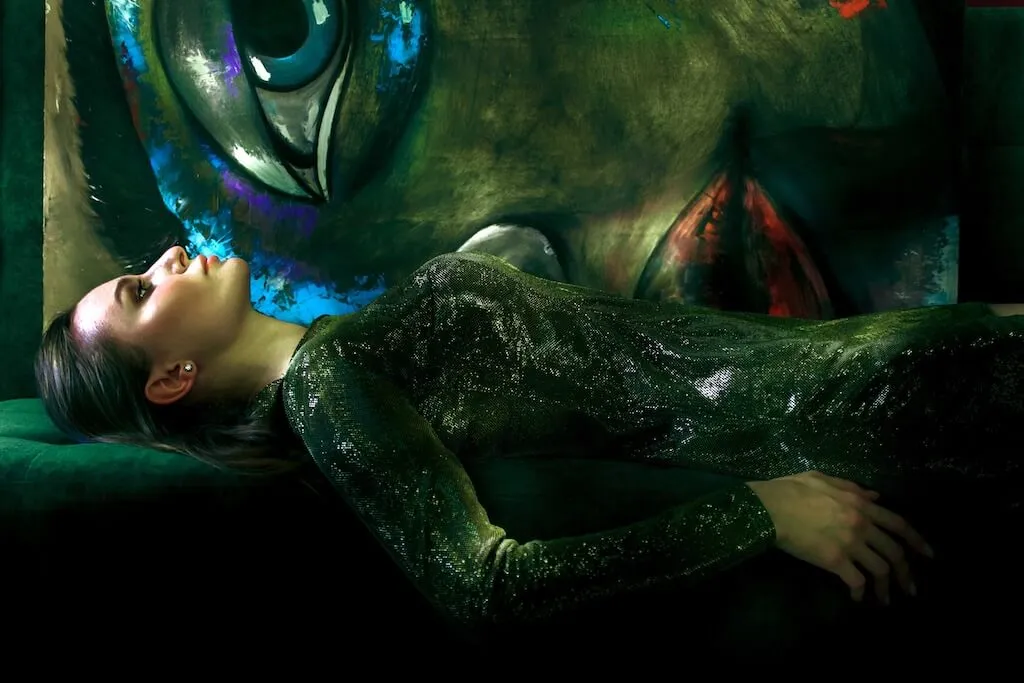 Girl with her Pictures preview 3